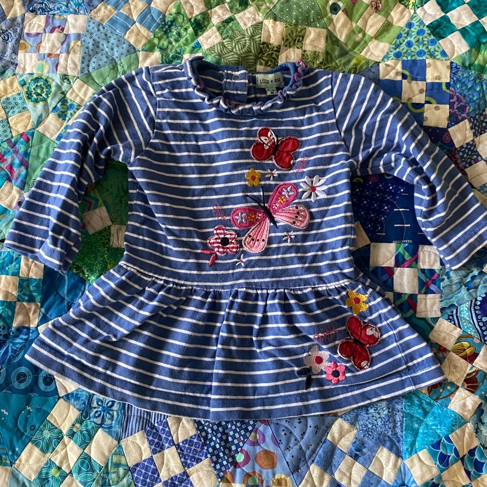 Embroidered tunic dress